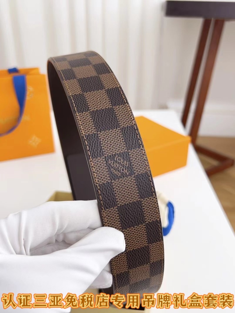 LOUIS VUITTON Belts